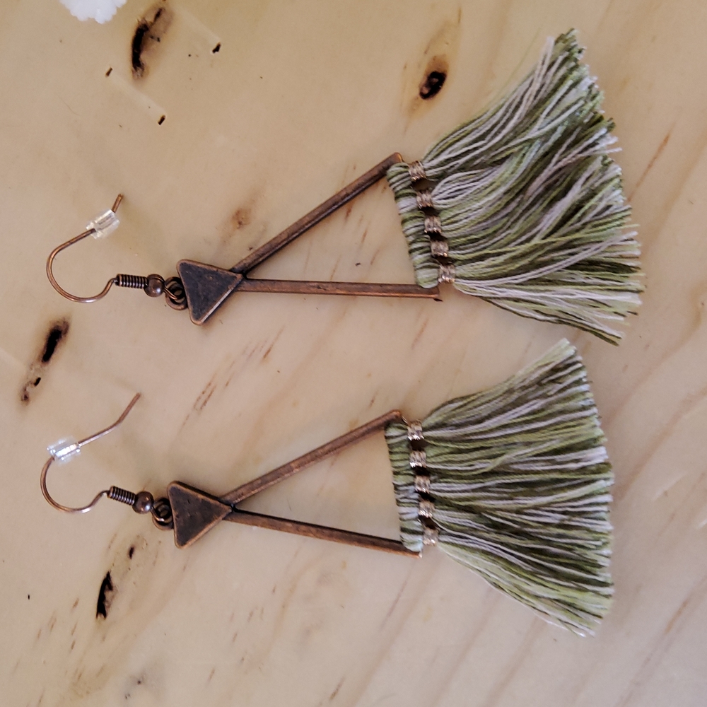 Vintage Style Tassel Earrings - Picture 5 of 5